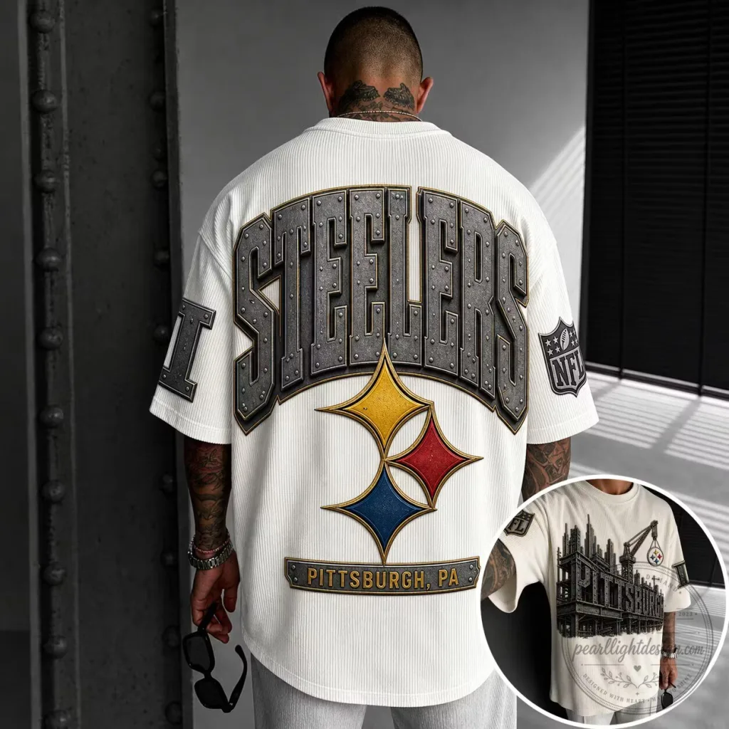 Oversized Vintage T-Shirt featuring Pittsburgh Steelers Football Oversized Vintage T-Shirt featuring Pittsburgh Steelers Football