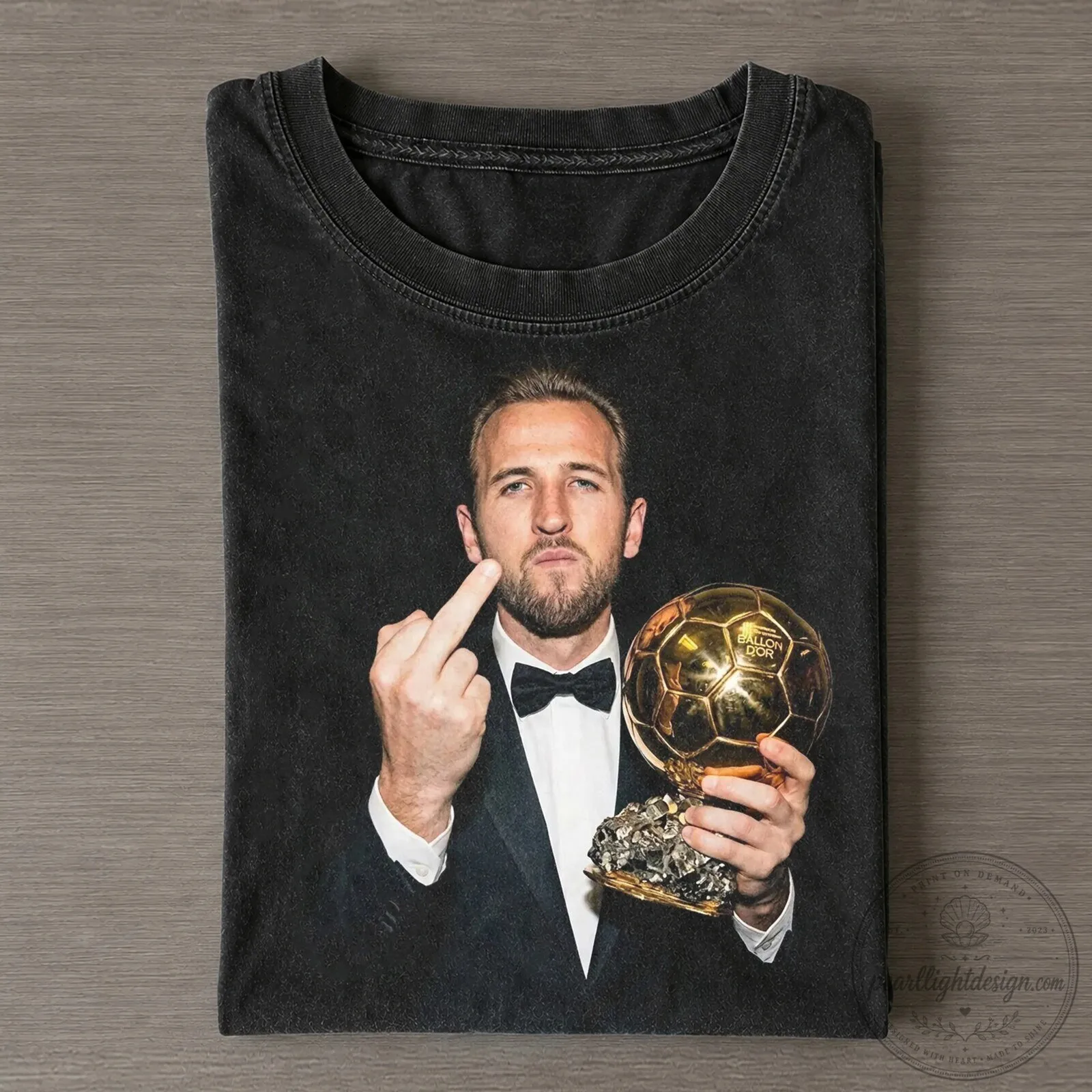 Harry Kane Ballon d'Or Middle Finger Funny Football Fan T-Shirt